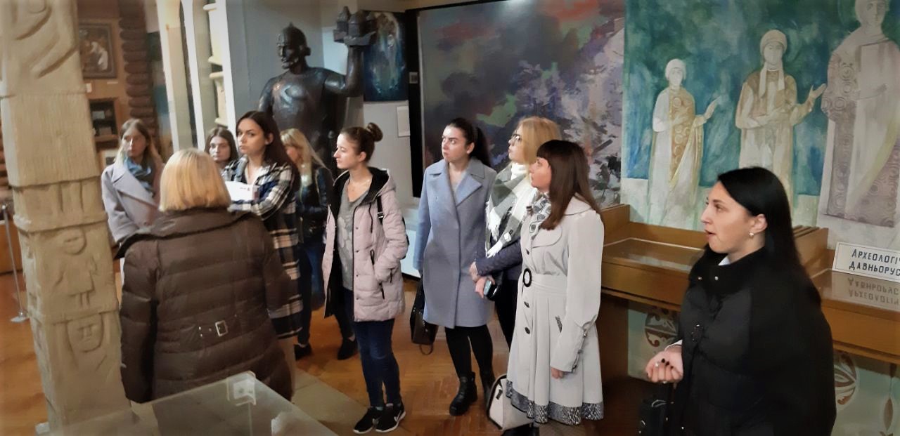 Цікава розповідь екскурсовода